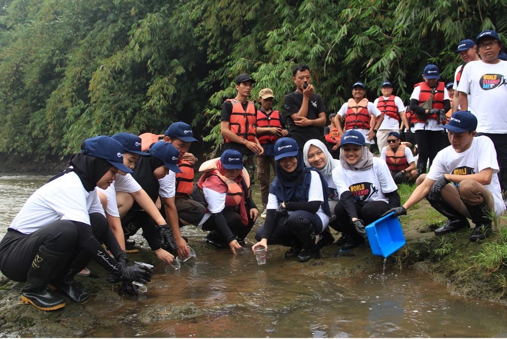 participants in world cleanup day were releasing special fish of the river